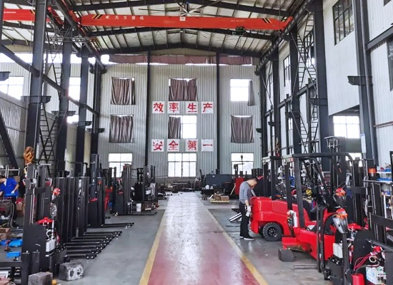 Forklift Manufacturing Workshop